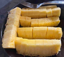 Load image into Gallery viewer, Ripe Pineapple Sale
